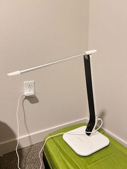 Lampat LED Desk Lamp