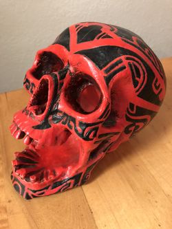 Summit Collection Skull