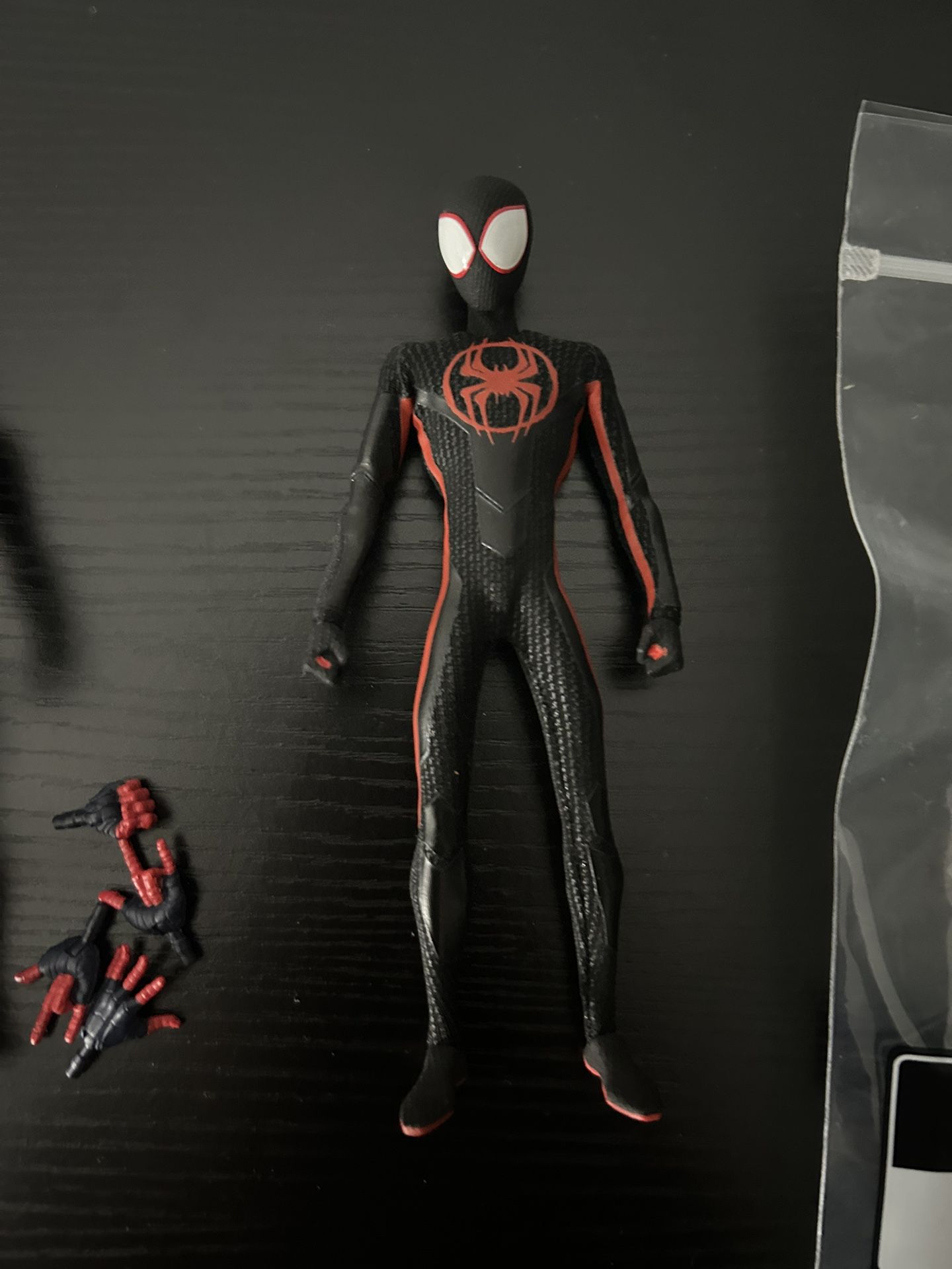 MEZCO MILES MORALES