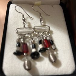Pretty! Silver! White! Black! & Red Stone Earrings 
