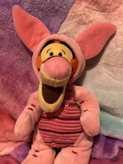 Piglet Tigger Disney Store 9” plush beanie plushie stuffed animal doll toy sale! Adorable! Tigger is dressed up as Winnie the Pooh’s best friend Pigl