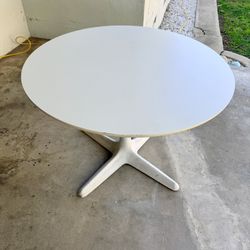 BURKE BRUNSWICK MID-CENTURY MODERN TULIP TABLE 
