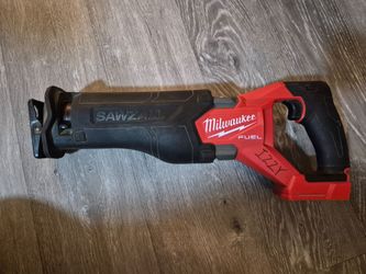 Milwaukee M18 FUEL Sawzall (TOOL ONLY)