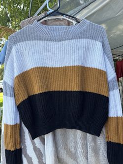 Long Sleep Cropped Top