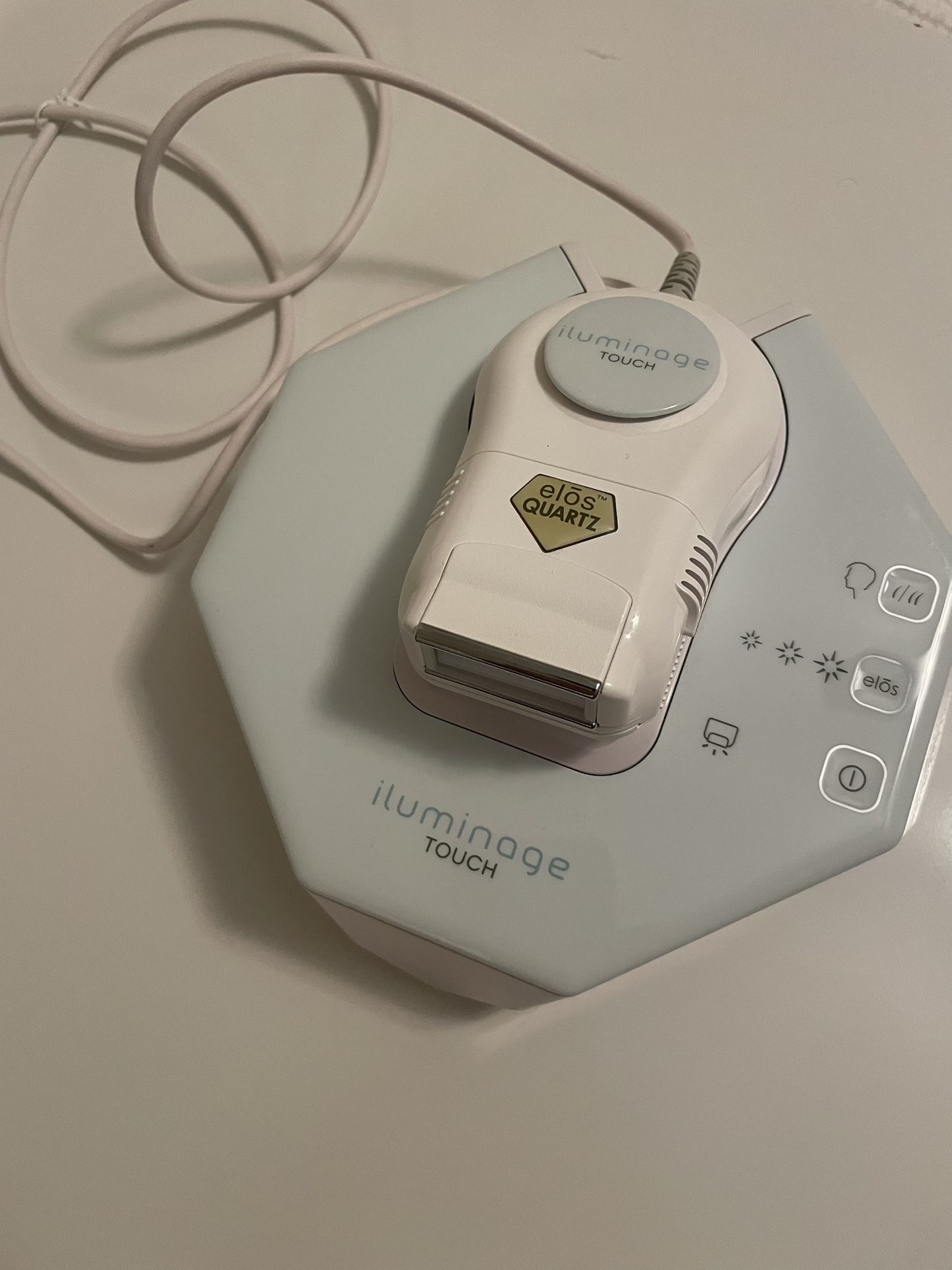 Iluminage Touch Hair Removal System - elōs Quartz, New in Box