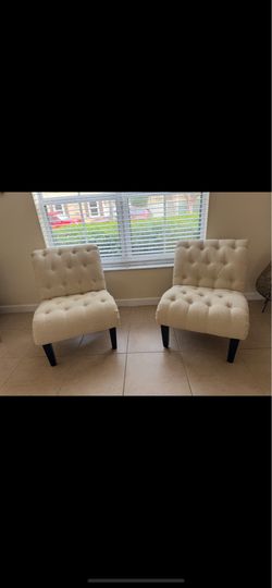 Butacas del Dorado Furniture