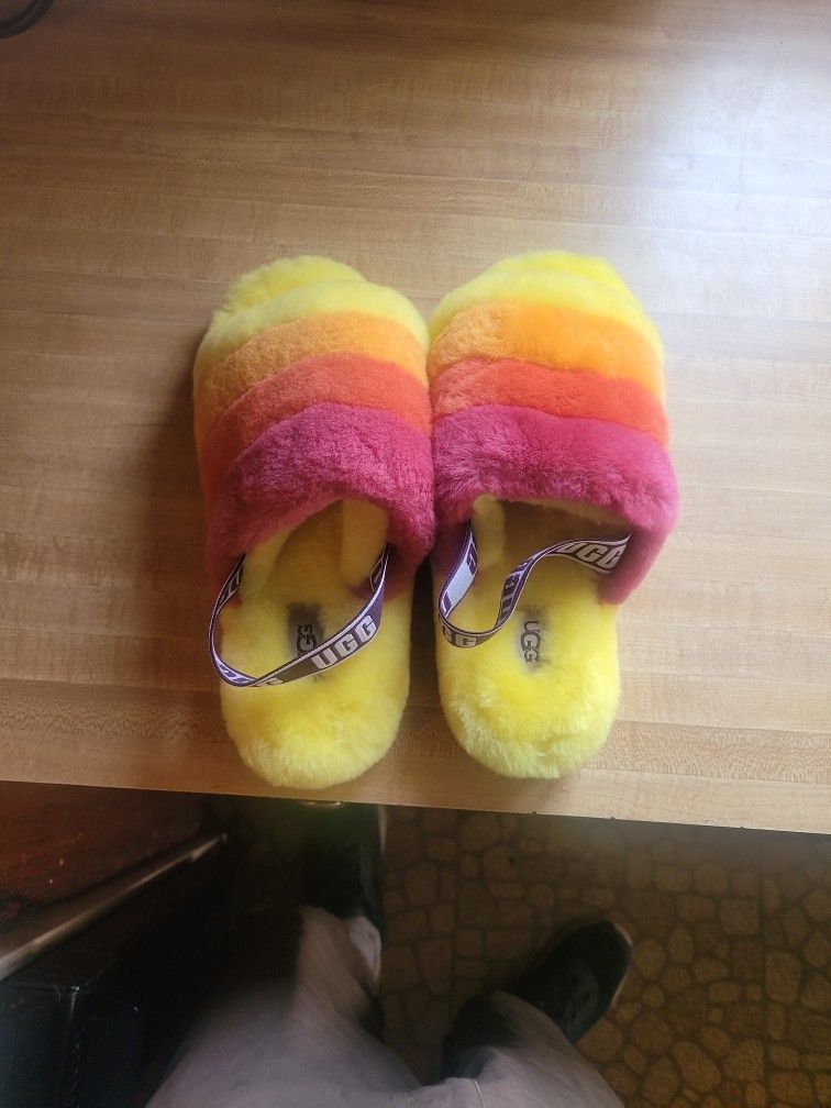 UGGS  Rainbow Slippers 