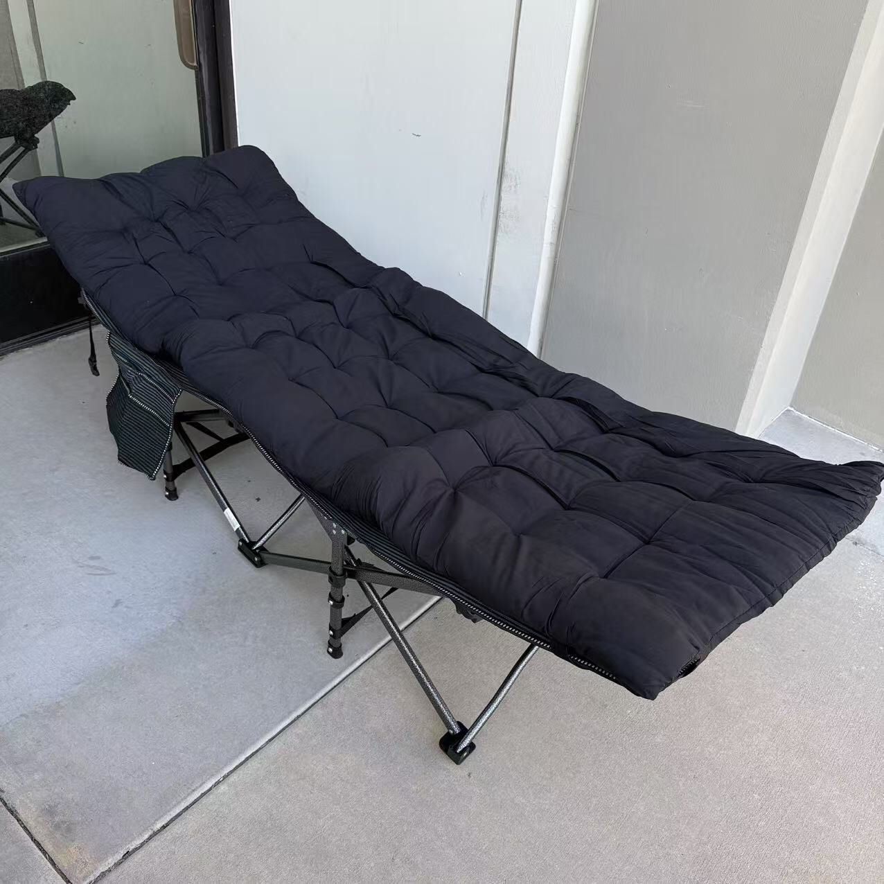 New In Box 450 Lbs Capacity Camping Sleeping Cot Bed 75Lx25Dx14H Inch Light Weight Heavy Duty with Bag With Cushion