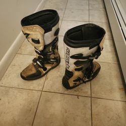 Motocross Dirtbike Boots 9, 10.5?