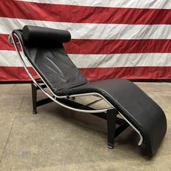 Free Delivery - Le Corbusier Leather Lounge Chair 