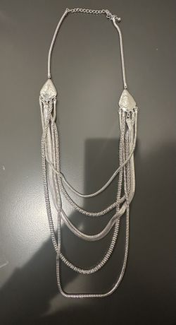 Beautiful Chico’s Silver Tone Layered Necklace