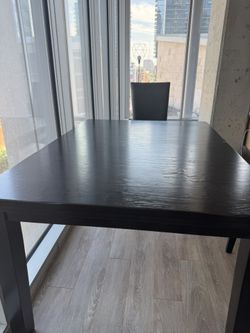 Dining Table and Chair Set