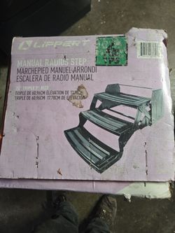 Lippert Manual Radius Step 24" Triple 7" Rise