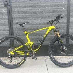 Giant Anthem Mountain Bike