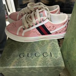 Pink Gucci Shoes Size 7.5 