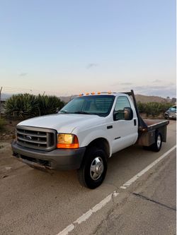 2001 Ford F-350 4X4 7.3 6 Speed Low Miles!