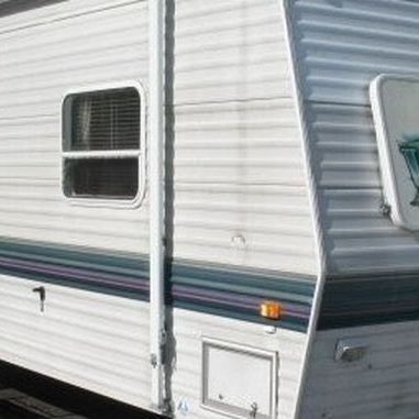 Photo 1999 27 Wilderness Camper $5,000 or Trade REDUCED PRICE