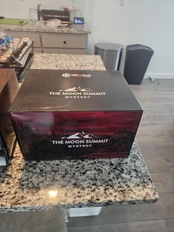 Hunt A Killer The Moon Summit Mystery Box