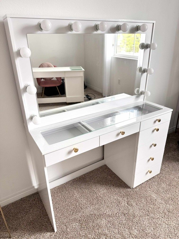 Makeup Vanity