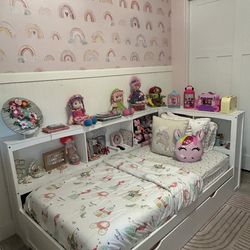 Twin trundle bed