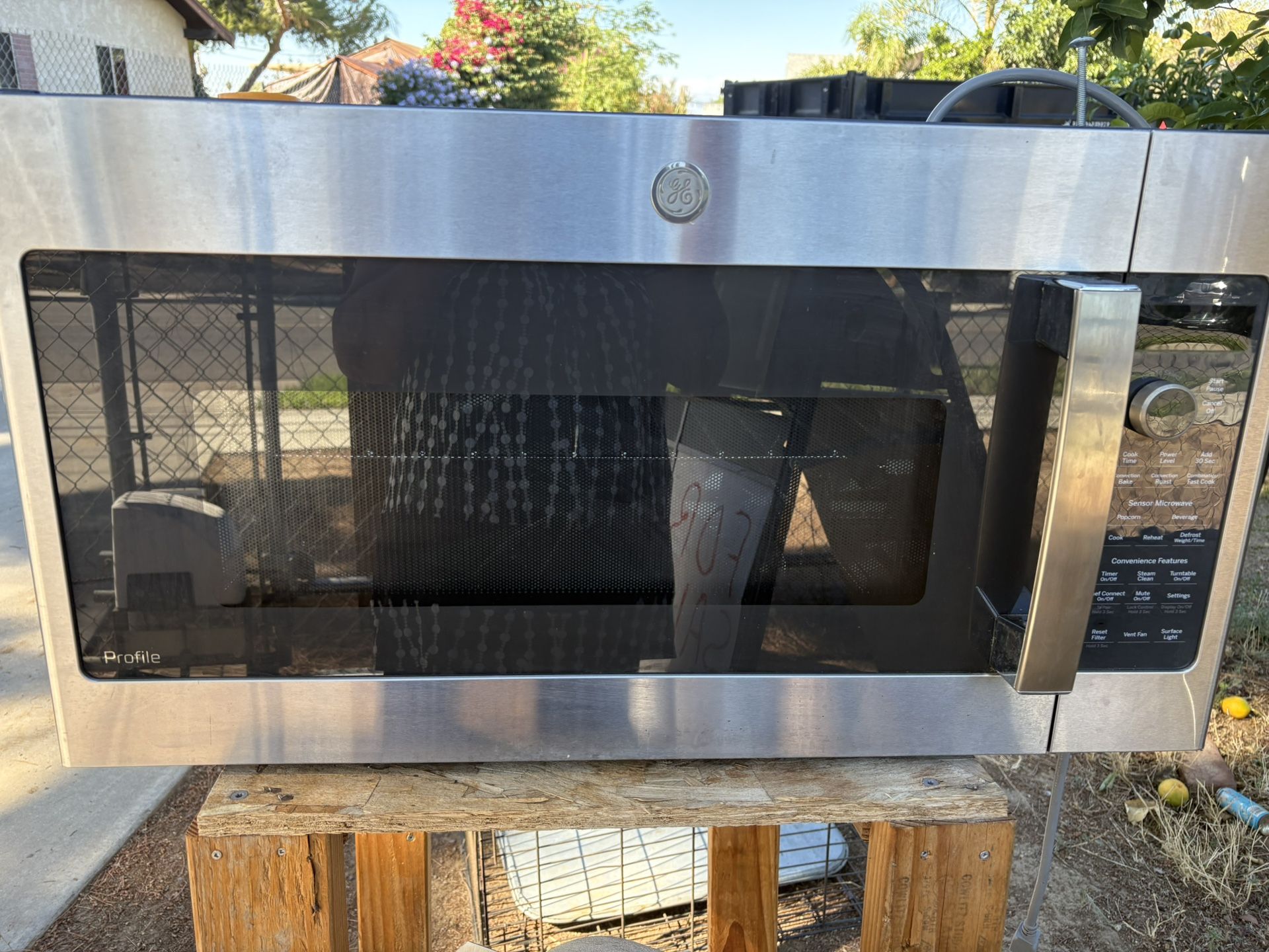 Microwave- Convection Oven 