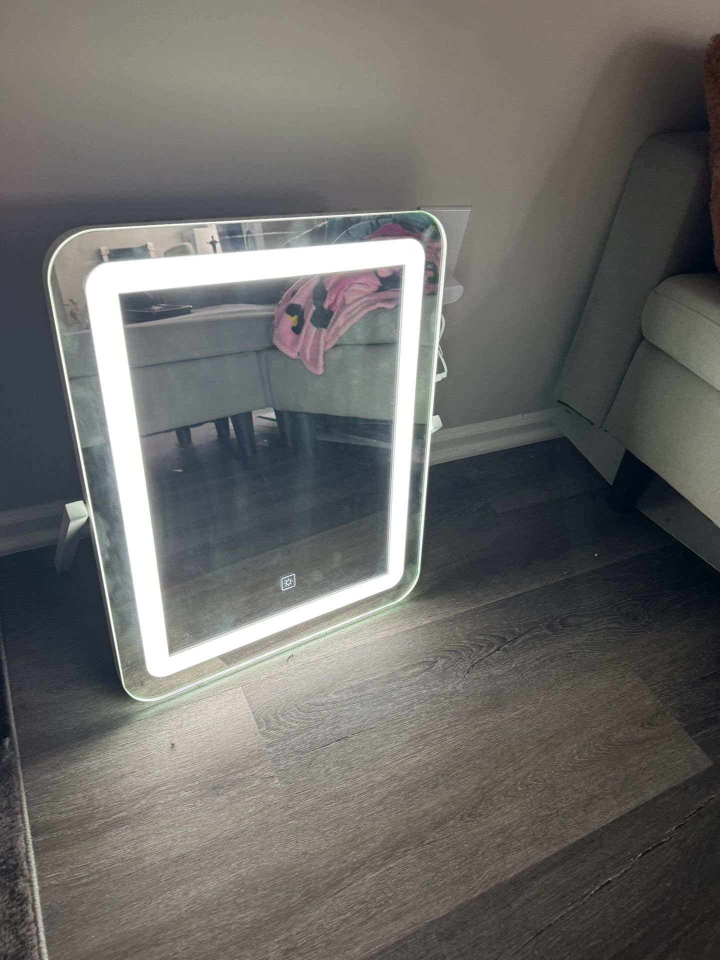 Lighted Vanity Mirror