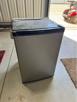 Mini fridge