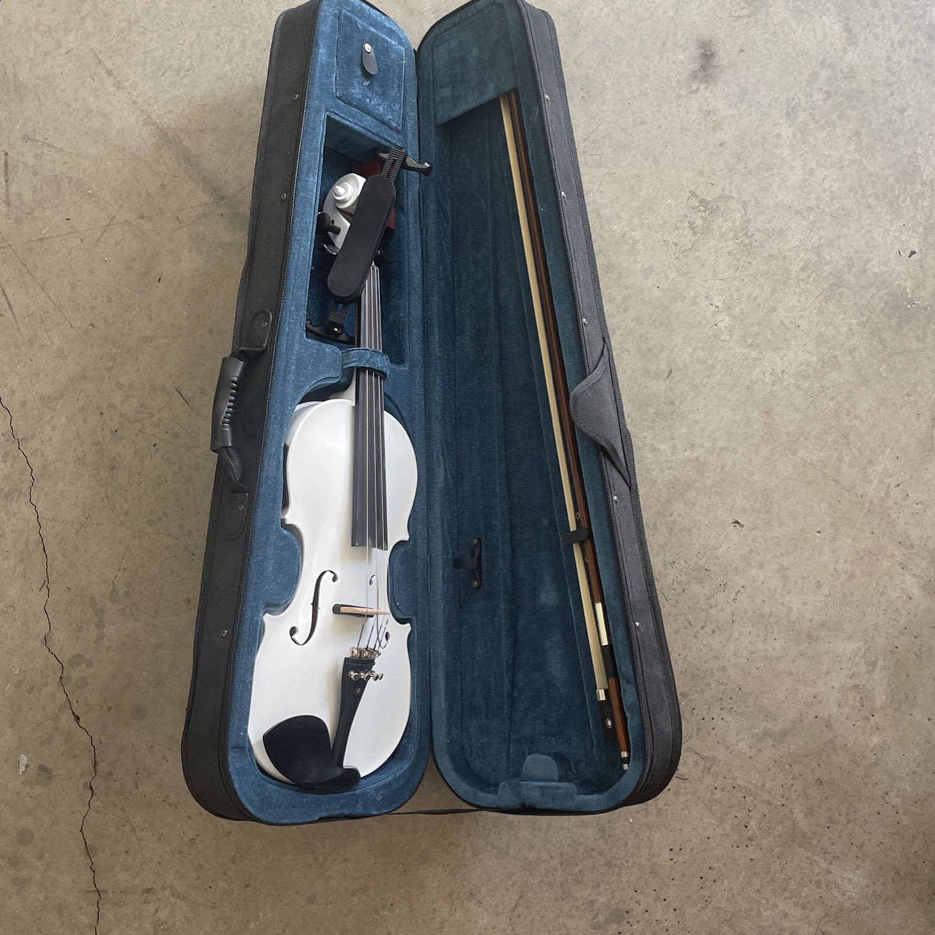 Cecilio 4/4 Cvnae White Ebony Fitted Acoustic/Electric Violin