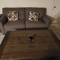 Set Of 2 Sofas  And Coffe Tables