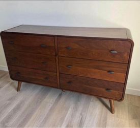 New MCM Walnut Dresser includes Free Delivery 🚚!