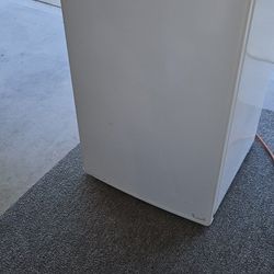 Mini 4.4 Cu Ft GE Refigerator With Freezer.