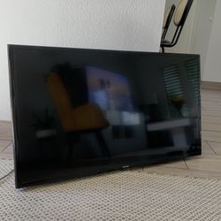 Samsung 36 Inch Flat Screen TV