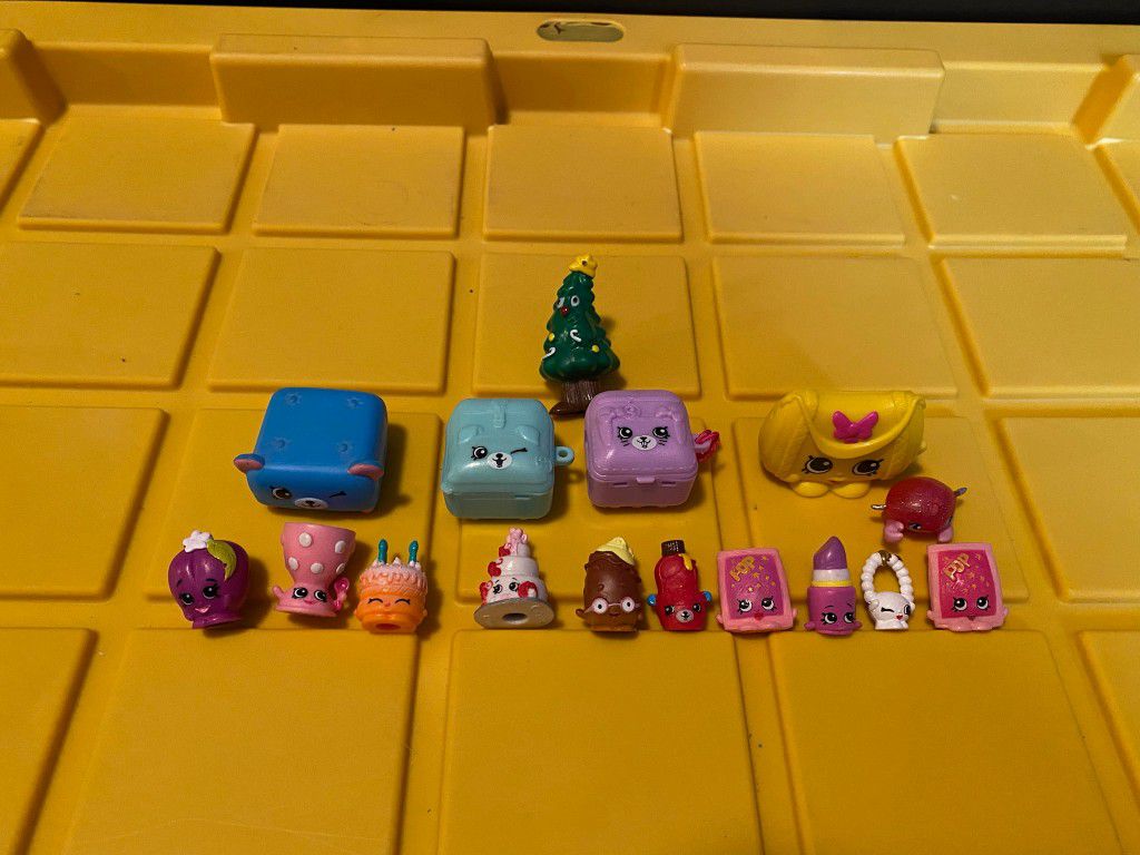 Shopkins Toys and Toy Tree