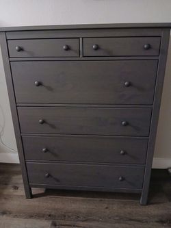 Ikea dreserr tall