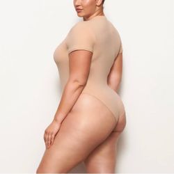 Skims Fits Everybody T shirt Bodysuit