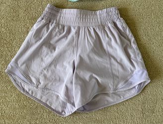Lululemon Hotty Hot shorts