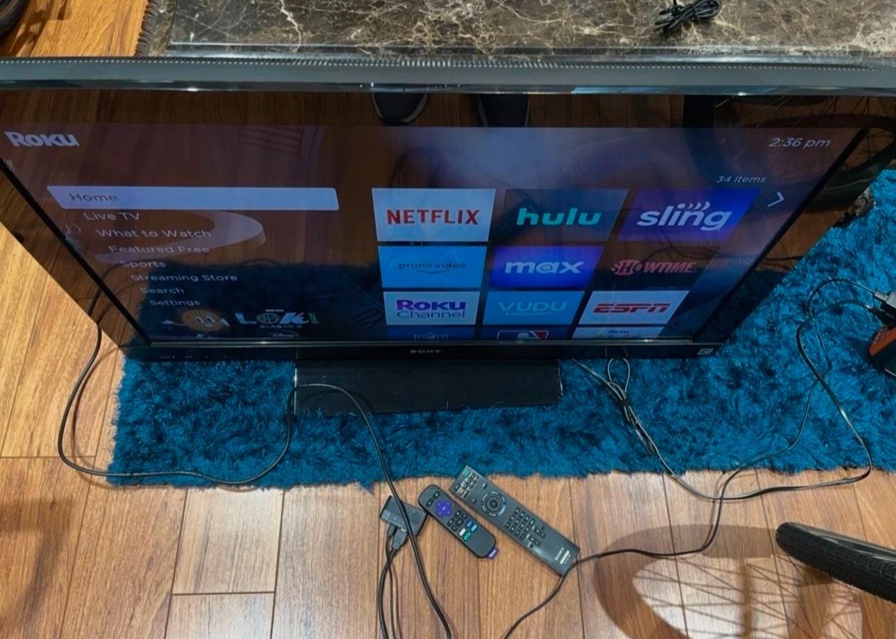 40 Inch Sony HD TV + External Roku Device