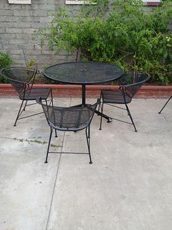 Outdoor patio set