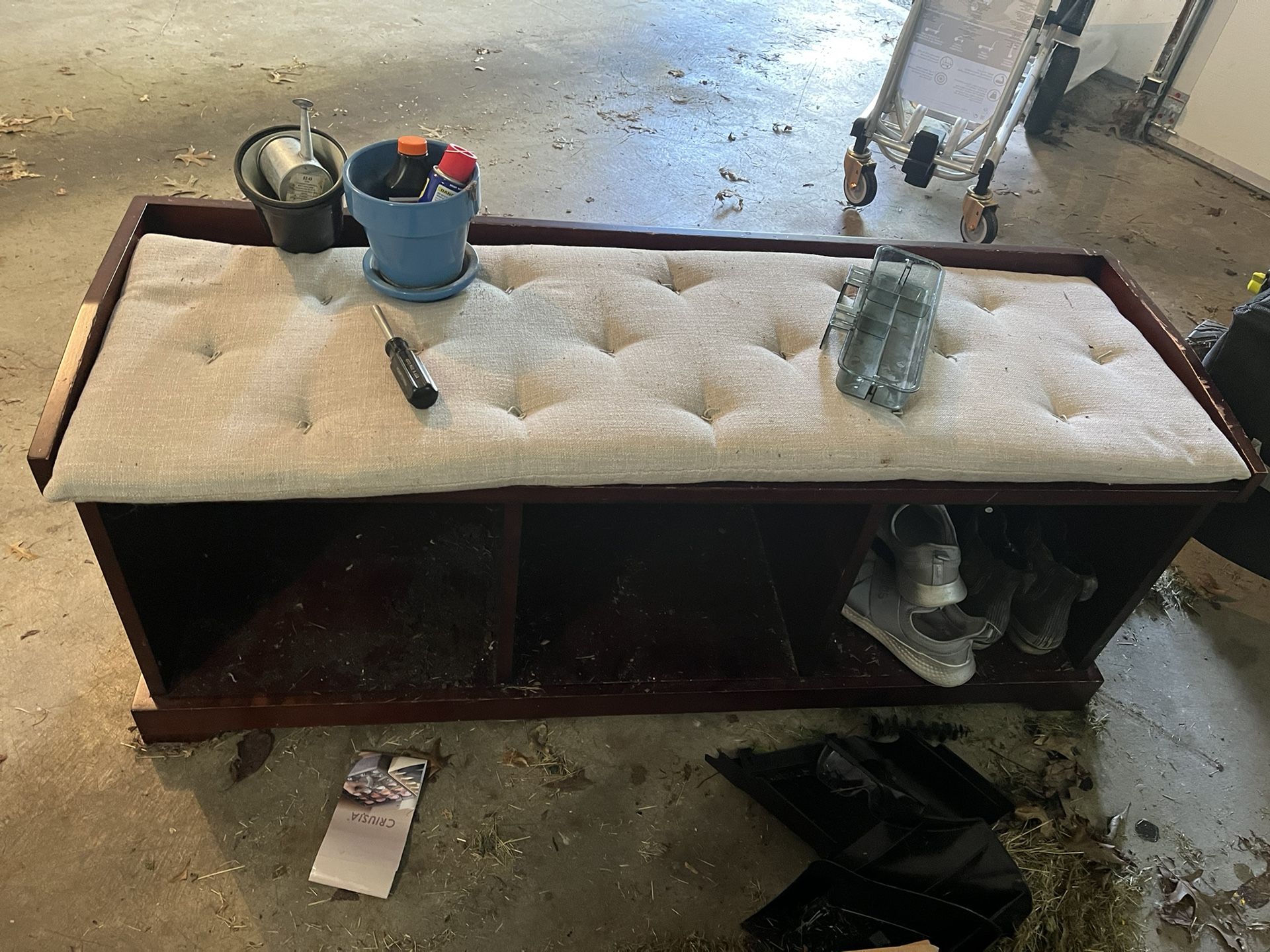 Free - Entry Bench w/Storage
