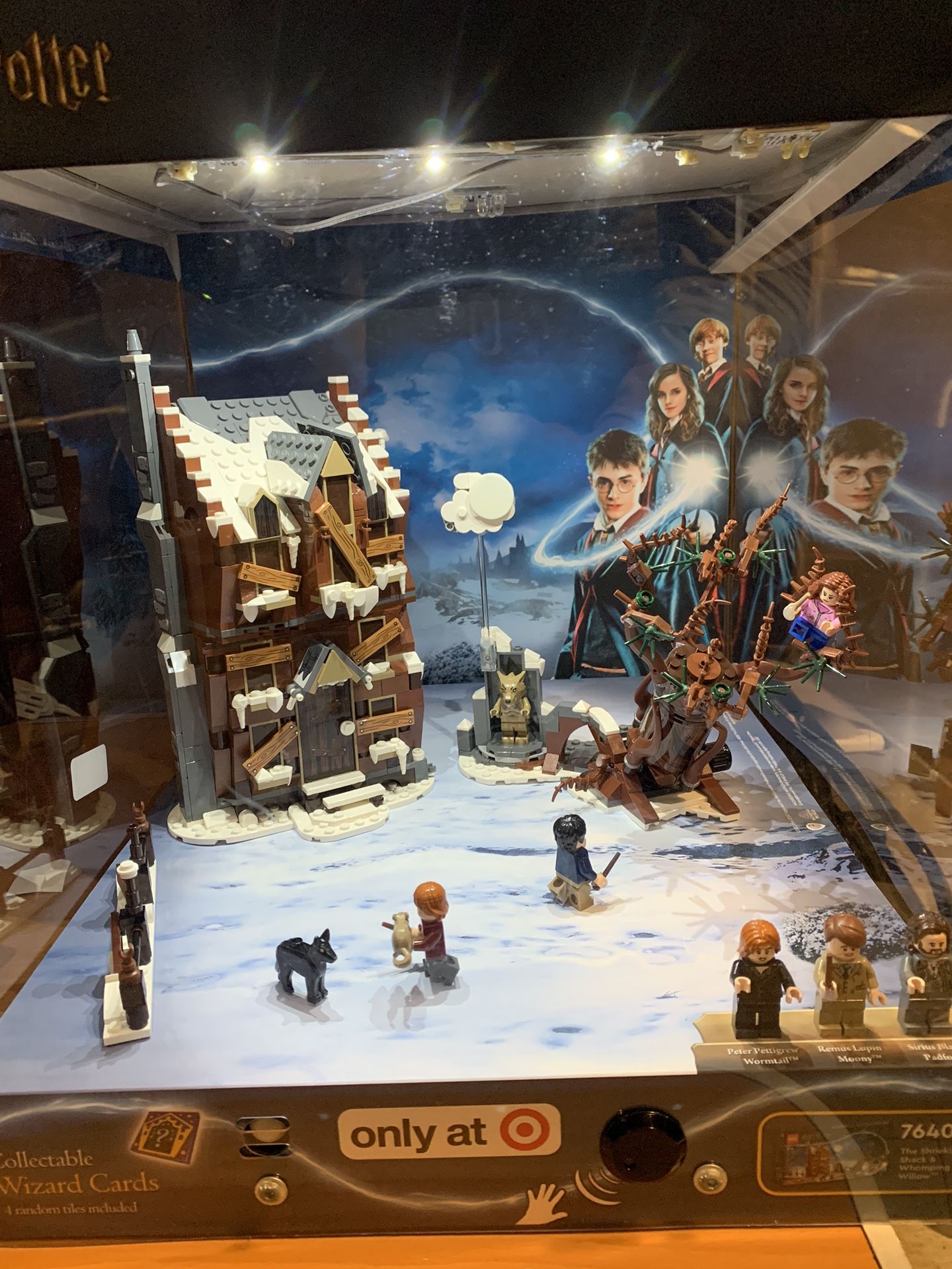 LEGO Harry Potter 76407 The Shrieking Shack & Whomping Willow Store Display