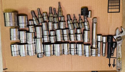 46 Mixed Pieces Metric Socket Set with Adjustable Wrench