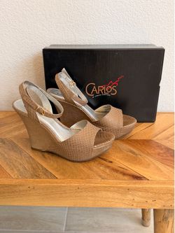 CARLOS SNAKE SKIN EMBOSSED LEATHER PLATFORM WEDGE SANDALS SIZE 7.5 RADIATE-NATURAL/GOLD S/N 0 MSRP $110 West Las Vegas See My Listings Summerli