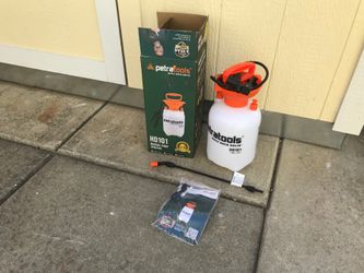 Brand new PetraTools 1 gallon sprayer