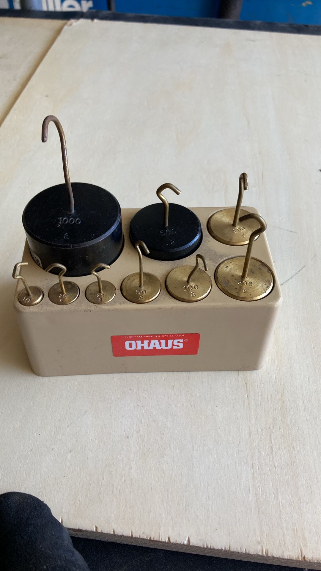 OHAUS Measuring Weight Set