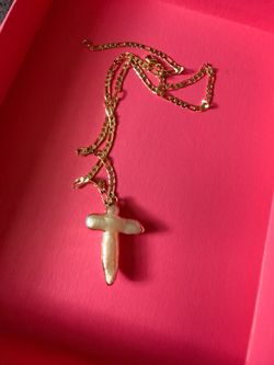 Collar con Cruz