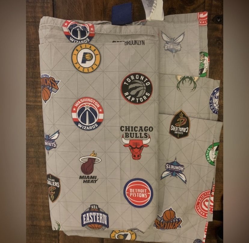 Vintage pb team eastern conference twin XL flat sheet 66" × 96"