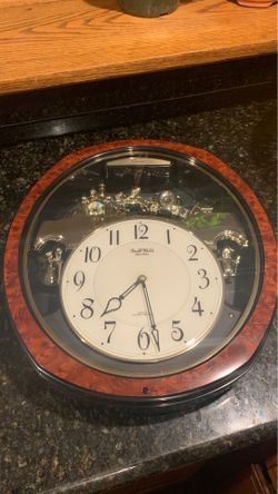 Disney Princess Small World Clock