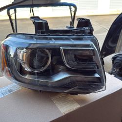 2015-2017  LINCOLN NAVIGATOR Headlight 