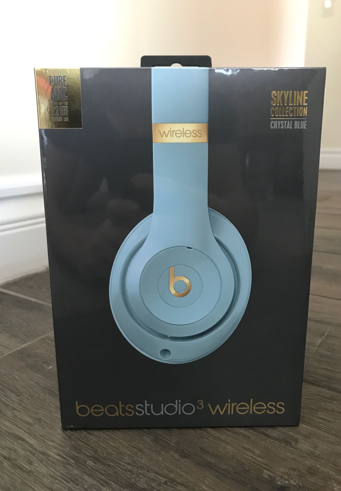 Beats studio 3 wireless crystal blue sealed (brand new)