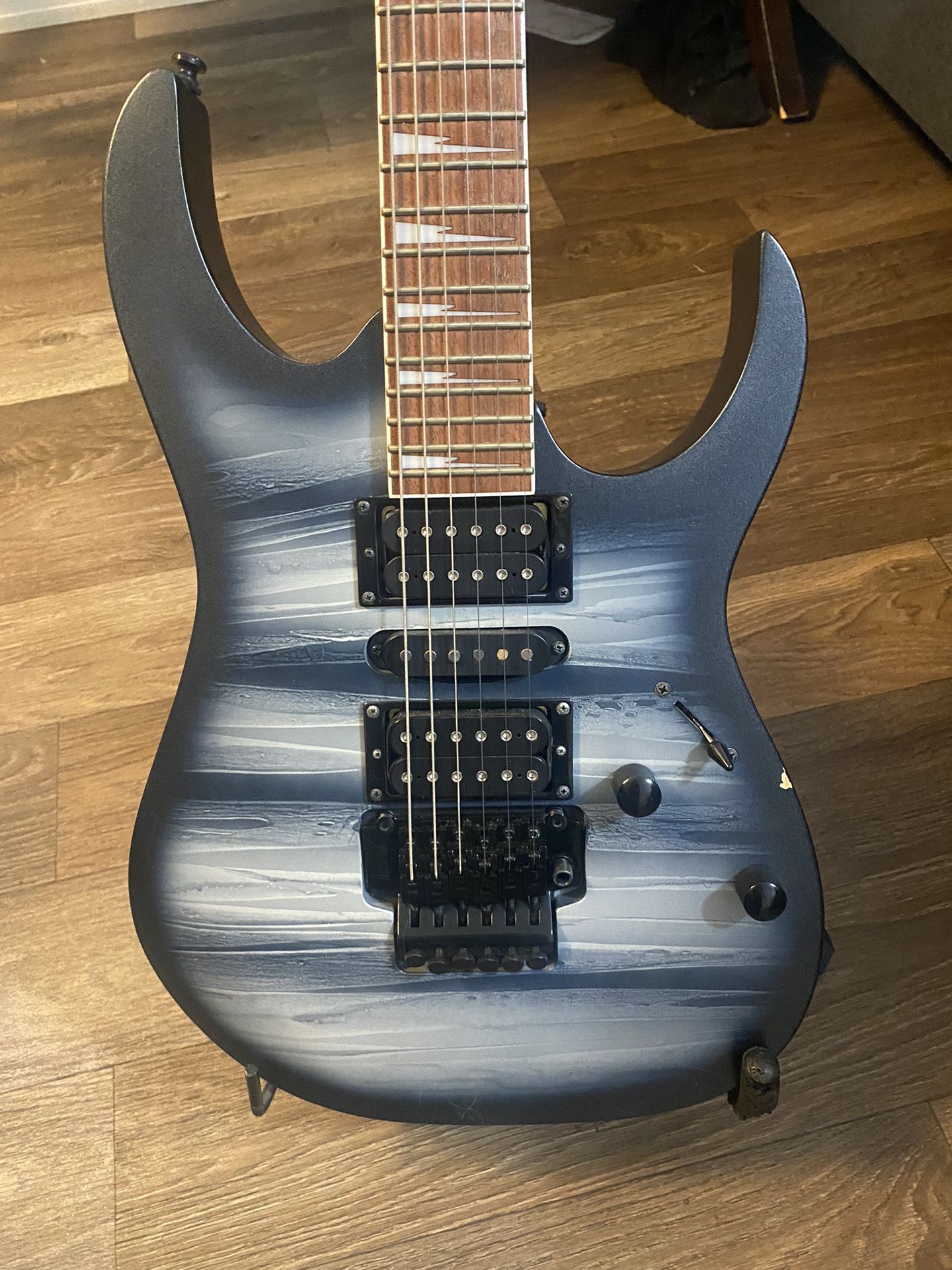 Ibanez RG470DX In Good Condition